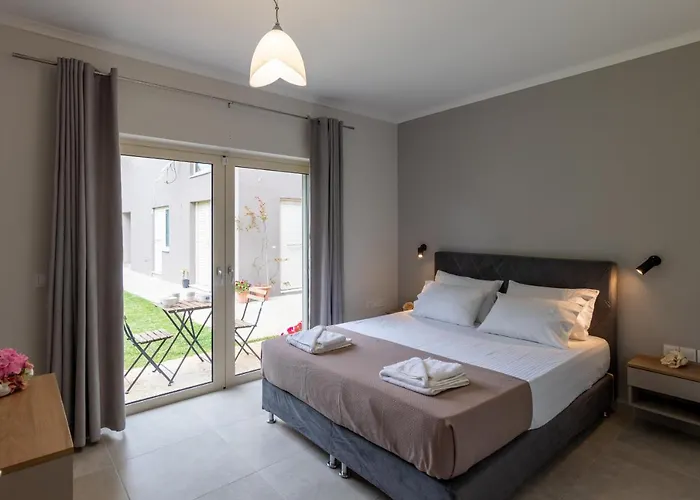 Elite & Maisonettes *